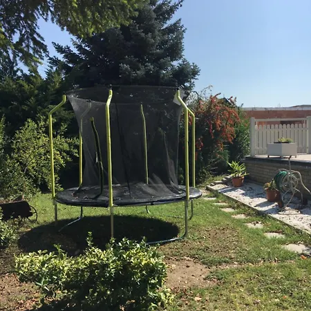 Szilvia Gaestehaus Bed & Breakfast Buk