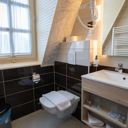 Szilvia Gaestehaus Bed & Breakfast 3*