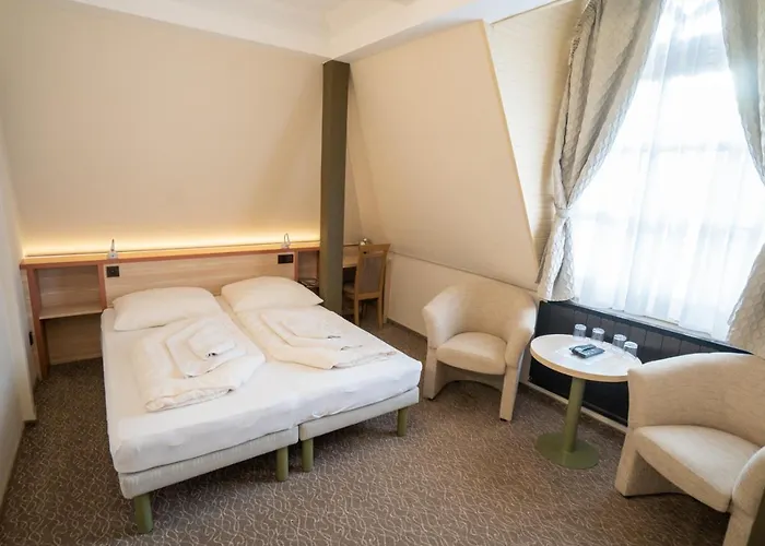 Szilvia Gaestehaus Отель типа 
