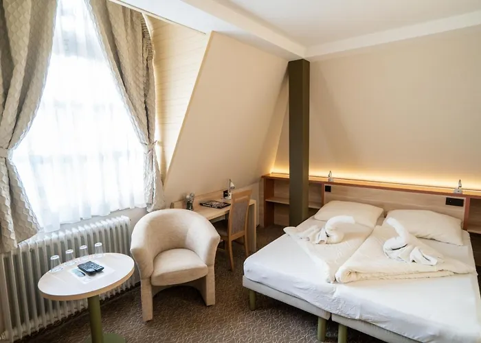 Szilvia Gaestehaus Alojamento de Acomodação e Pequeno-almoço 3*