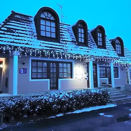 Bed & Breakfast Szilvia Gaestehaus