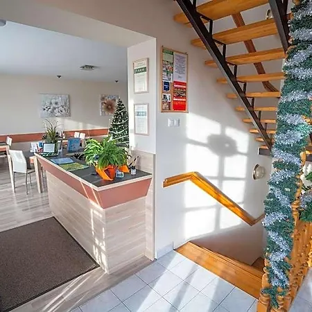 Szilvia Gaestehaus Alojamento de Acomodação e Pequeno-almoço 3*