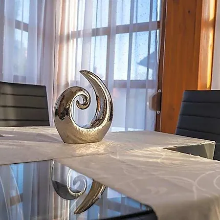 Szilvia Gaestehaus Alojamento de Acomodação e Pequeno-almoço Bük