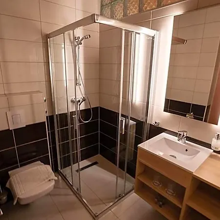Alojamento de Acomodação e Pequeno-almoço Szilvia Gaestehaus 3*