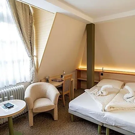 Bed & Breakfast Szilvia Gaestehaus Bük