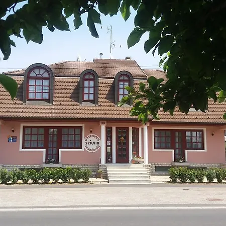 Szilvia Gaestehaus Bük