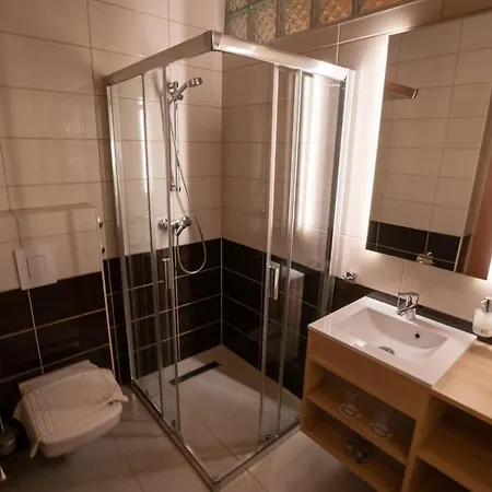 Szilvia Gaestehaus Nocleg ze śniadaniem 2*